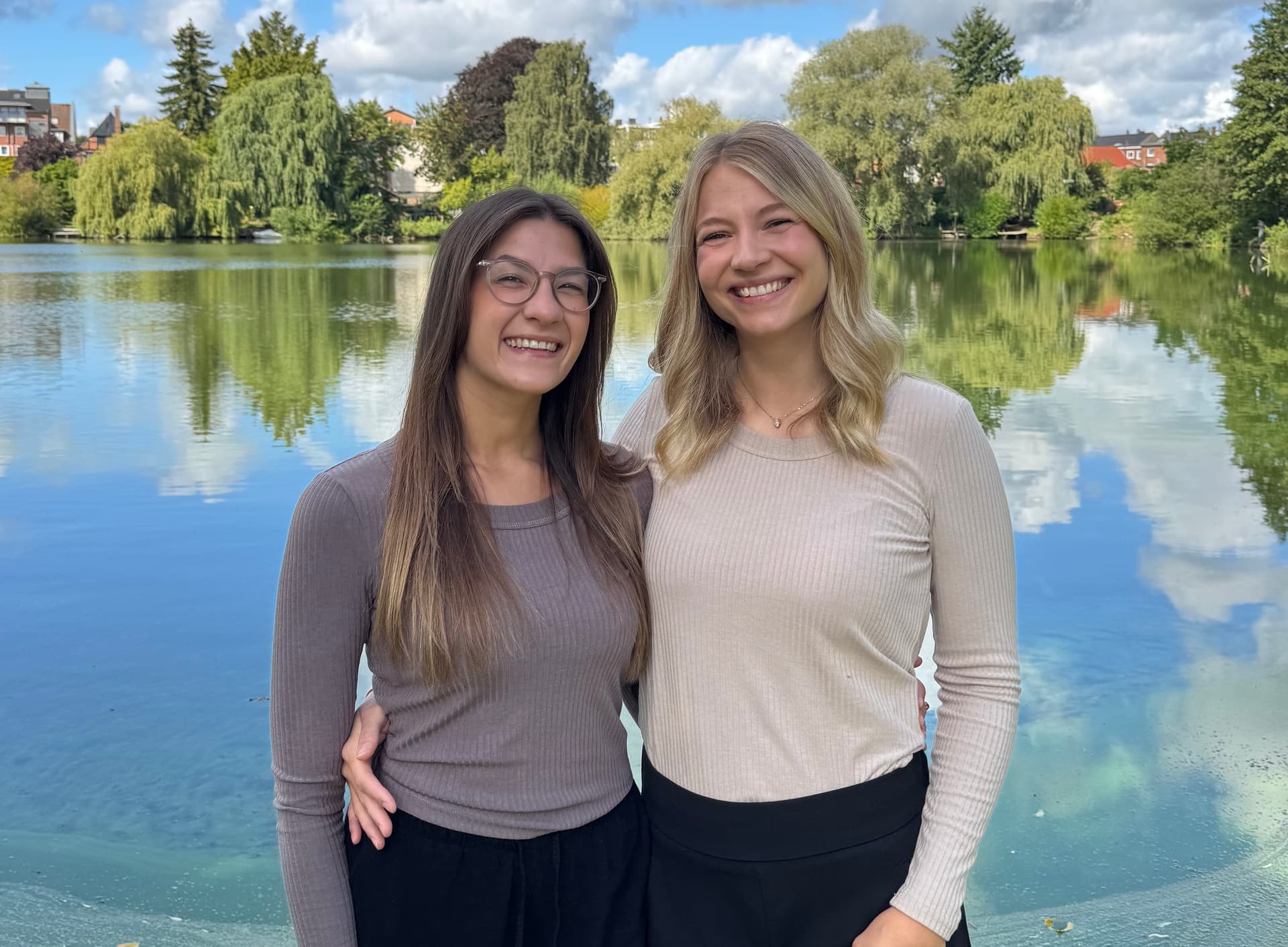Regina Lok und Mandy Windmüller – das Team von Seniorenglück am Kirchsee